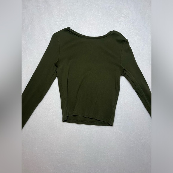 Universal Thread Ribbed Long Sleeve - Picture 2 of 4